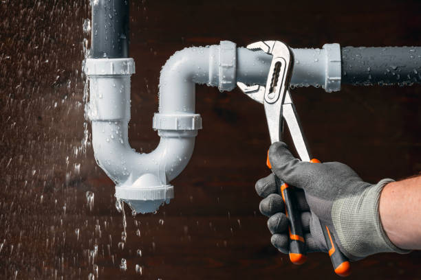 Professional Leak Detection technician working in Neshanic Station, NJ